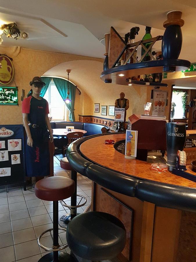 Zwettl Stadt Pub מראה חיצוני תמונה